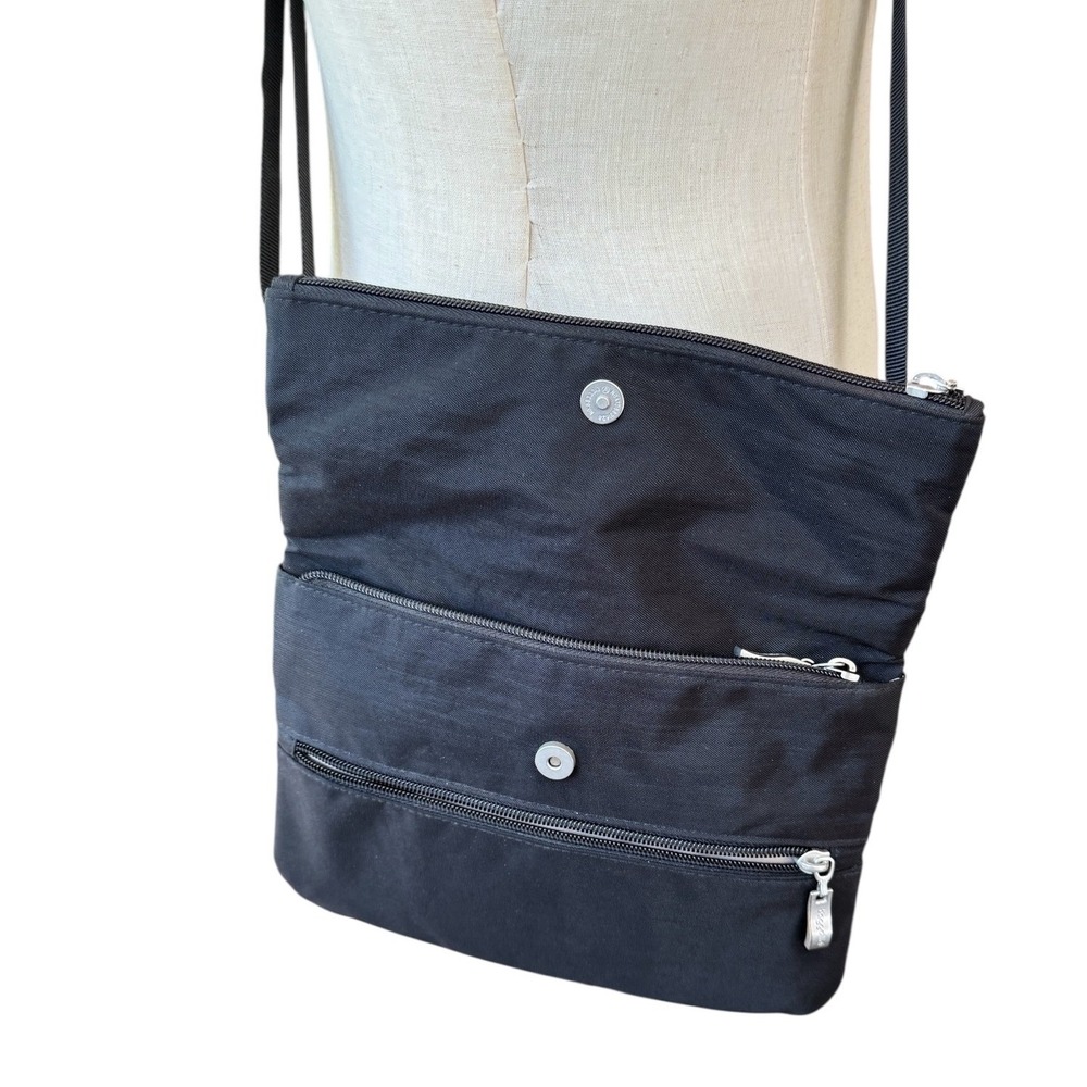 Baggallini Flip Zip Black Nylon Foldover Crossbody Bag Organizer Travel Purse